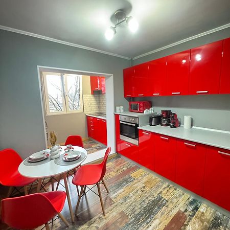 Red Dhomes . Near Nymphaea Oradea Dış mekan fotoğraf